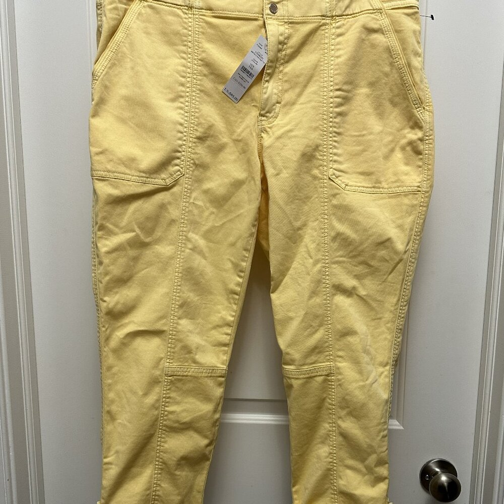 White House Black Market Yellow Capris